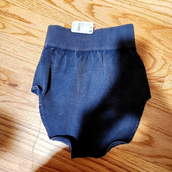 NWT FP Movement by Free People 'Happiness Runs' Briefs/Shorts: Size XS/S - Picture 5 of 7
